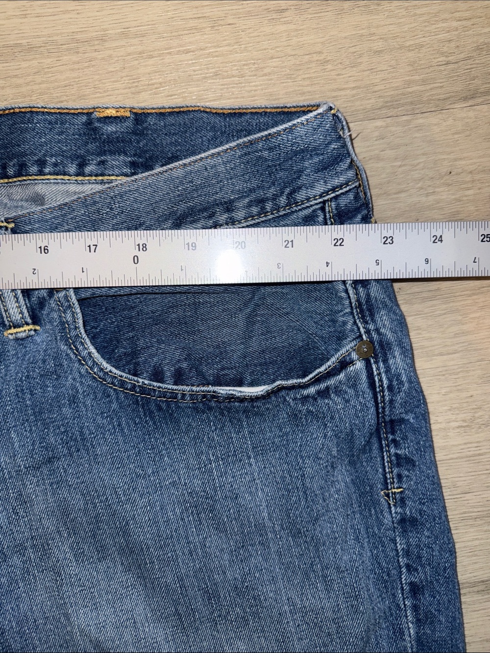 Polo Ralph Lauren Mens Classic Fit 867 Blue Denim Jeans 46B x 32 Medium Wash - Picture 8 of 9